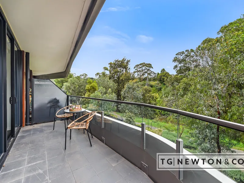 Two Bedroom Stunner with a Huge Wrap-Around Balcony!!!