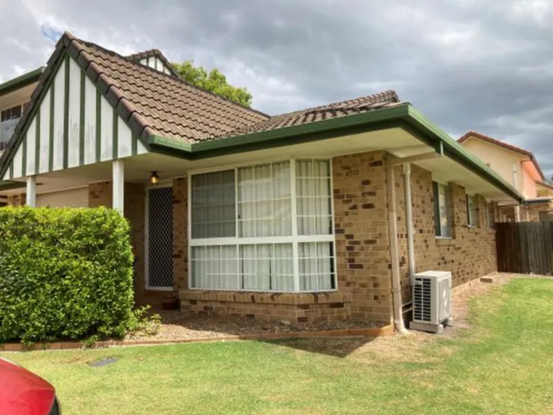 RENOVATED & READY TO MOVE IN NOW!!