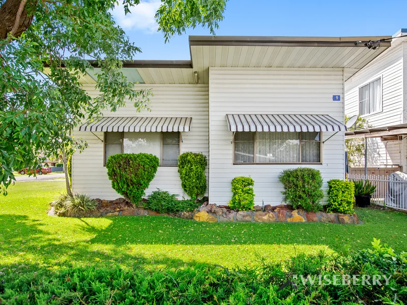 Premier beachside location.