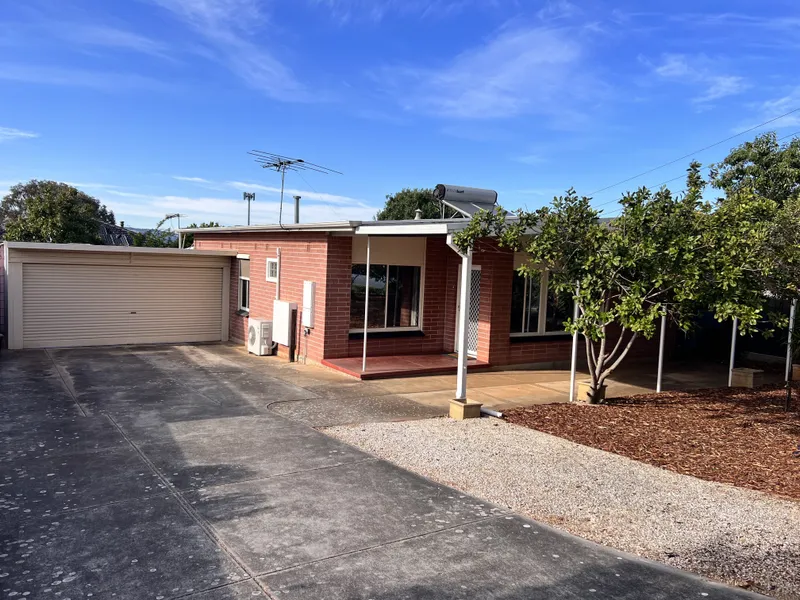 FOUR BEDROOMS WITH SOLAR & SOLAHART HWS