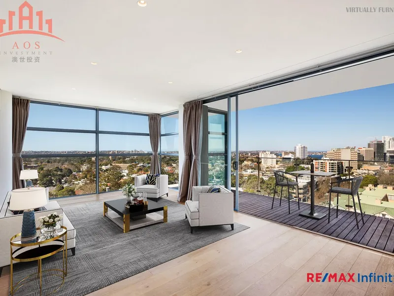Stylish two-bedroom apartment plus study with iconic views