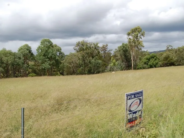 BUILD YOUR DREAM HOME HERE