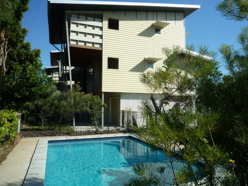 TRENDY UNIT CLOSE TO BEACH AND BANKSIA PARK