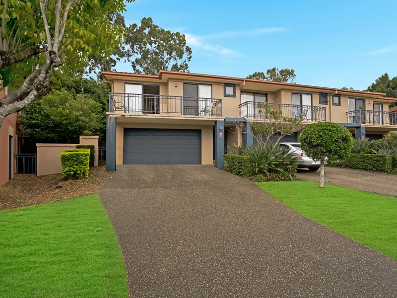 4 Bedroom Townhouse in Robina
