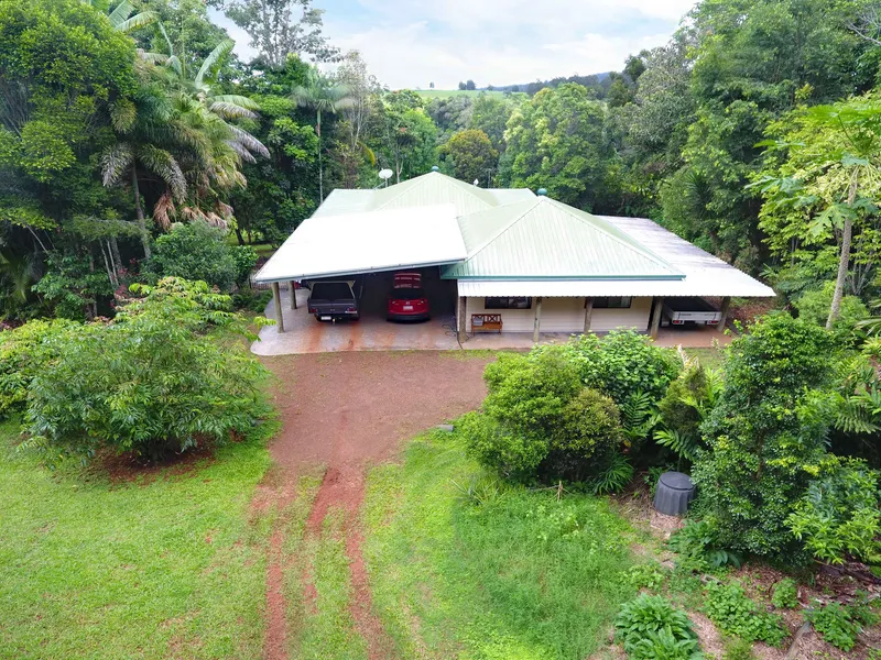 PRIVATE RURAL LIVNG