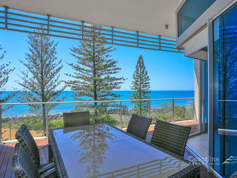 Top Floor Oceanfront Apartment