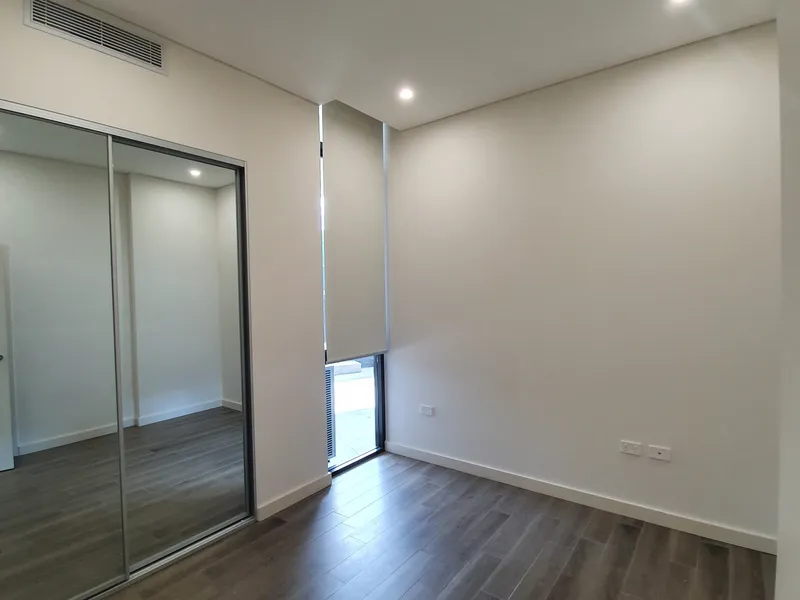 THREE-BEDROOM APARTMENT IN BURWOOD