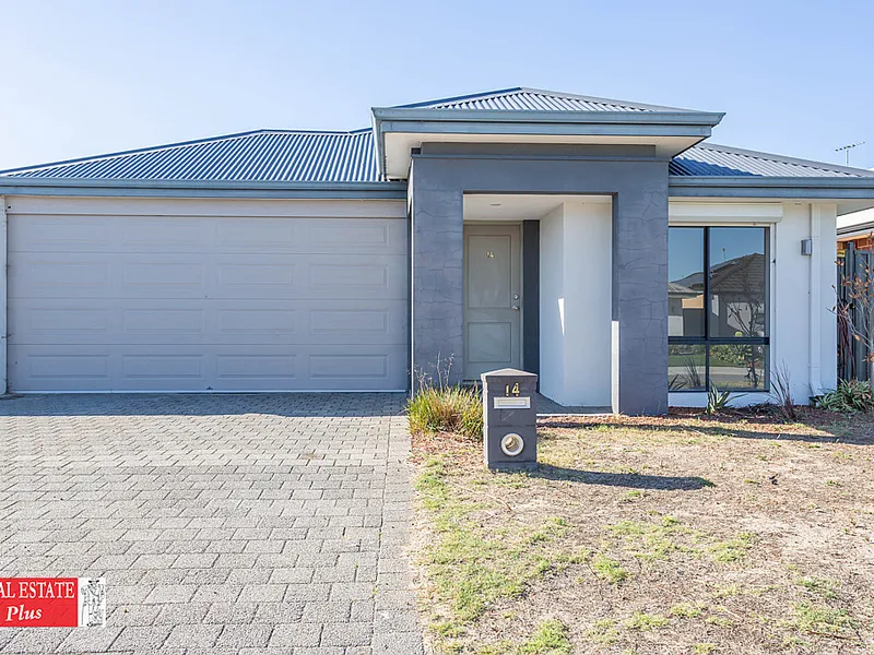 Family Home in Expanding Ariella Estate