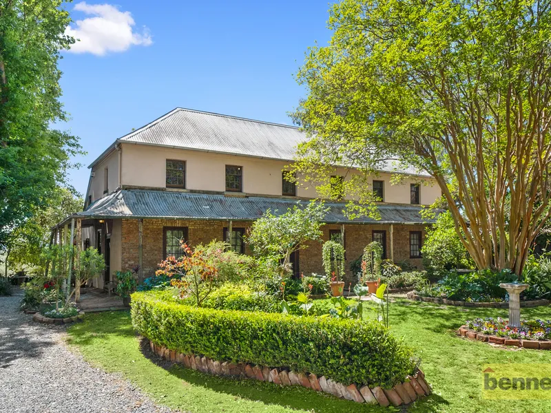 “Clear Oaks”- Historical 1808 Estate