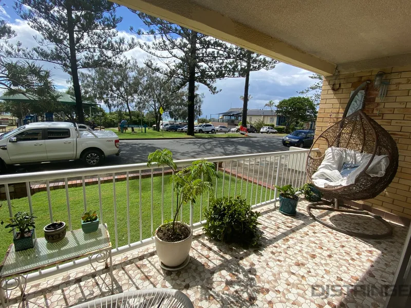 SLEEP TO THE SOUND OF THE OCEAN - Bilinga ground floor unit