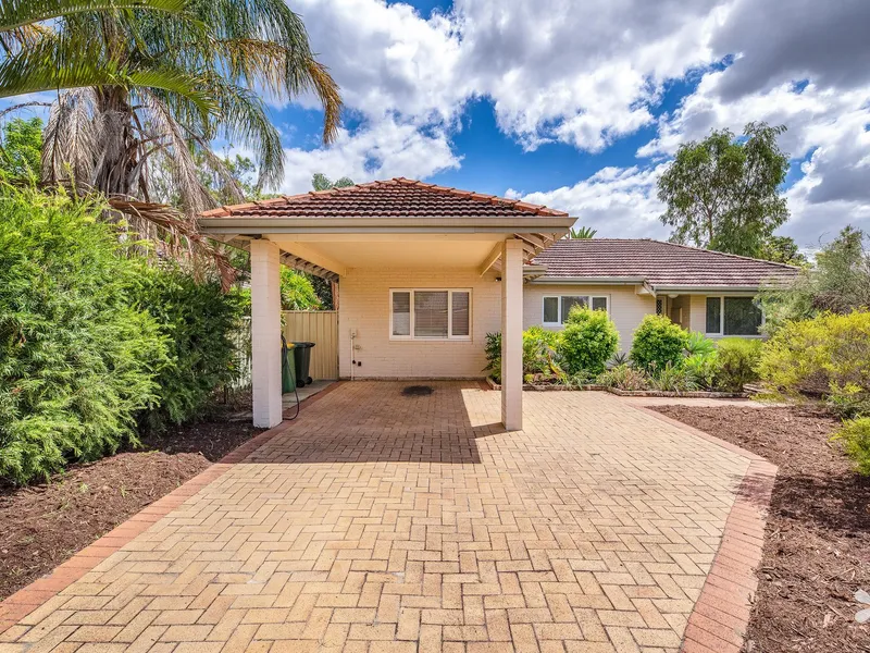 Under Offer by Team Varga