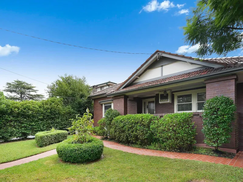 Available Now- Family house in Denistone