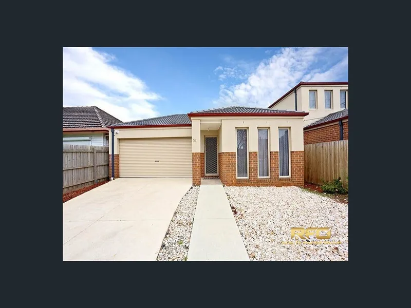 Modern Comfort in Braybrook!