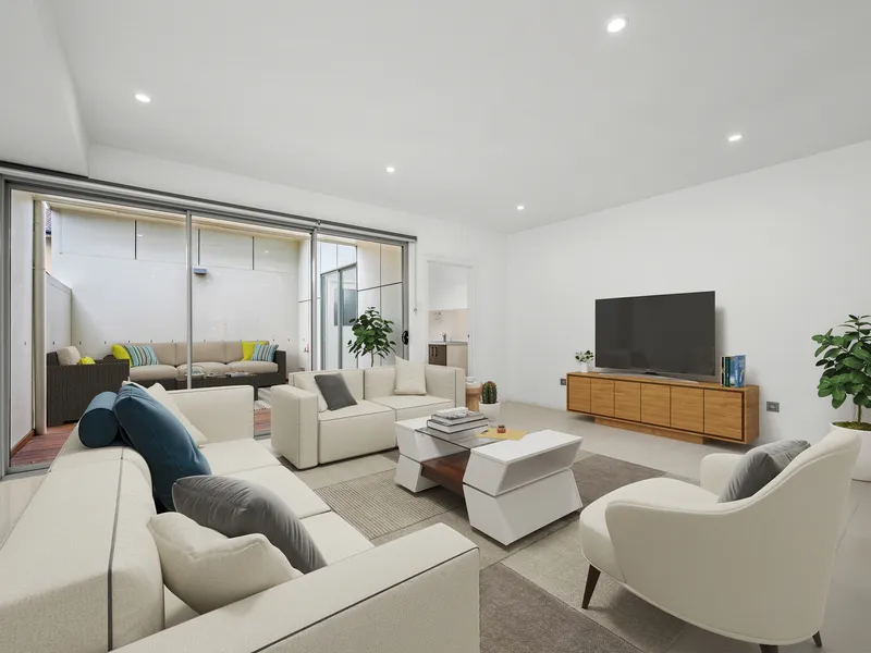 Executive Inner City Living!