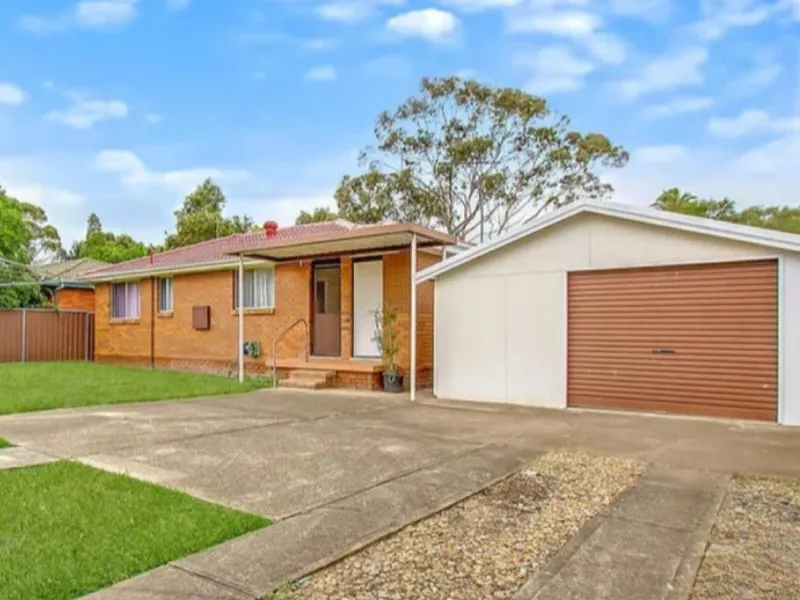 03 Barroom house in Quakers Hill