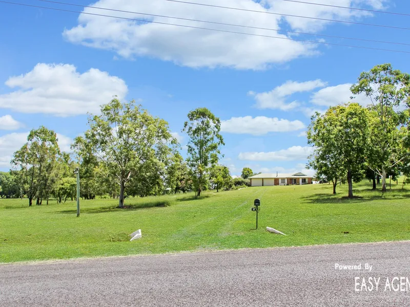 COUNTRY LIFESTYLE ON 5 ACRES