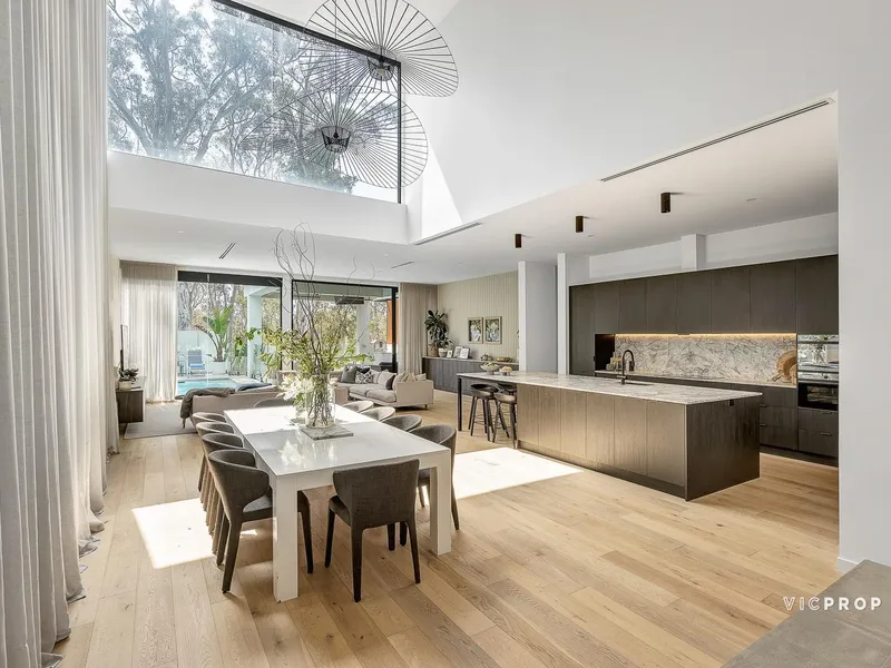 Benchmark Trophy Home in Exclusive Riverside Precinct