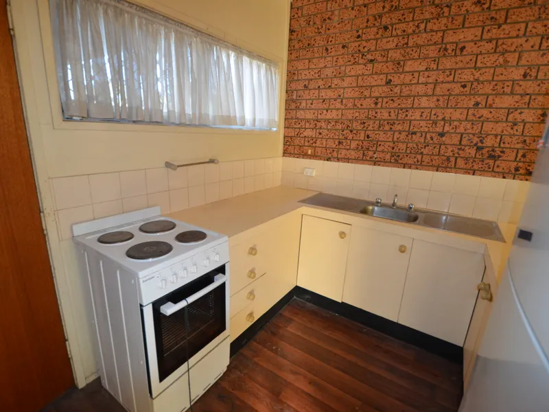 LITTLE UNIT PERFECT FOR 1!