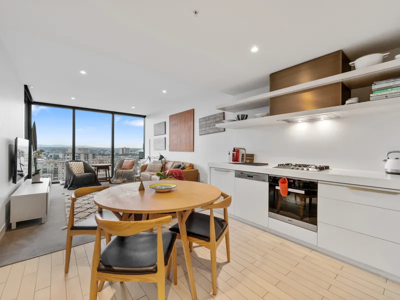 Fully Furnished Luxury The Eastbourne - 3 Month Lease only!