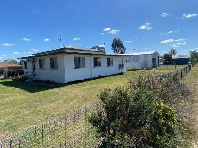 Corner 1214M2 land- Comfortable Home-10m X 6m Shed
