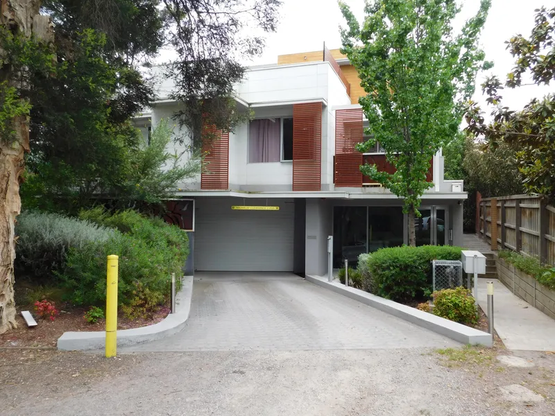 STUNNING TWO BEDROOM APARTMENT