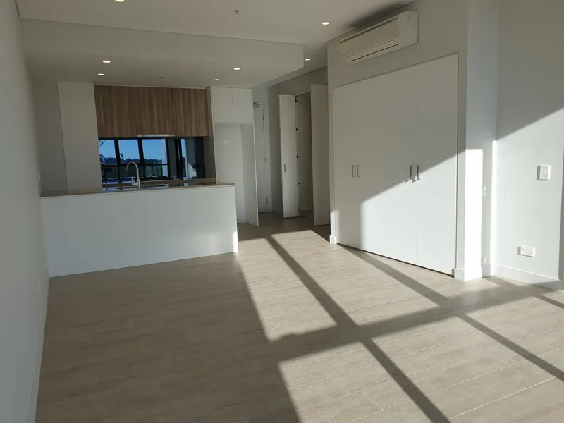 Brand New Apartment - 1 Bed, 1 Bath + 1 Parking Space
