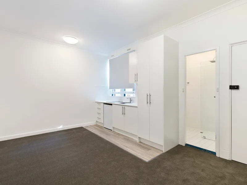 Studio Apartment In Superb Location