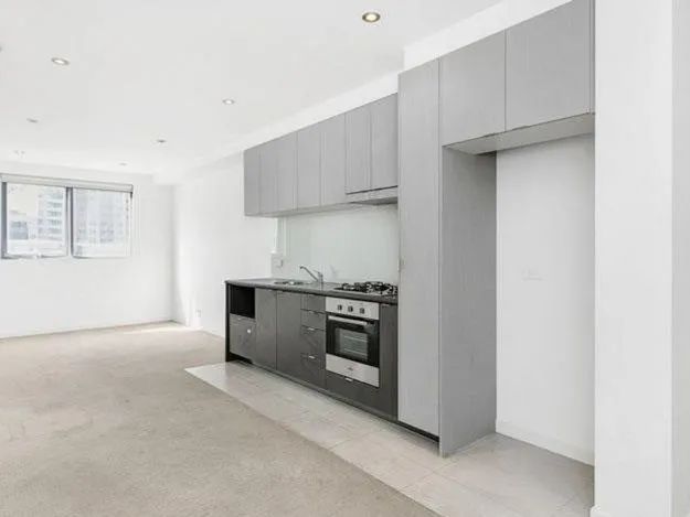 CONTEMPORARY  2-BED IN PRIME LOCATION