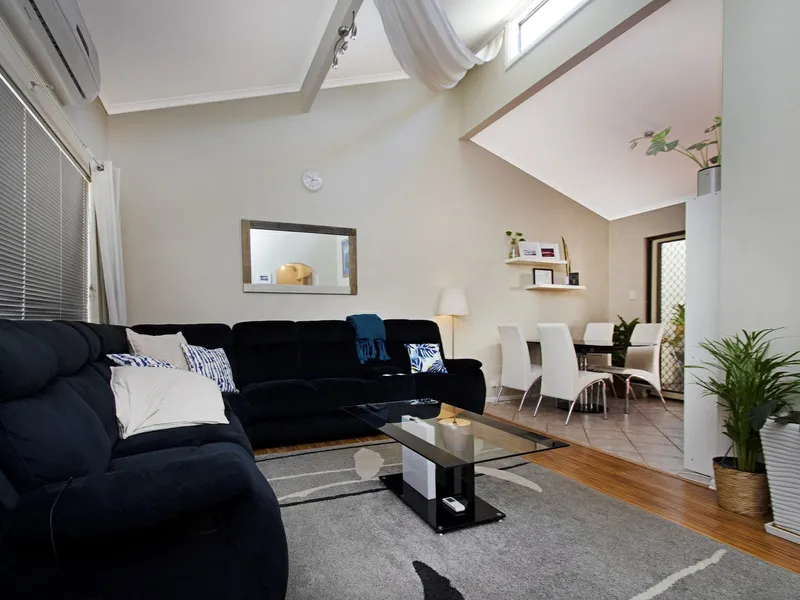 UNDER OFFER UNDER OFFER