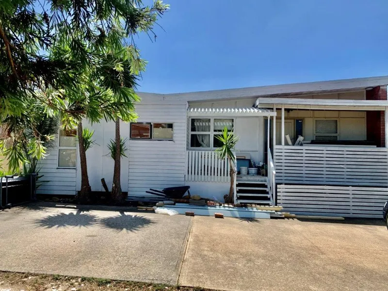 WALK TO ALL AMENITIES