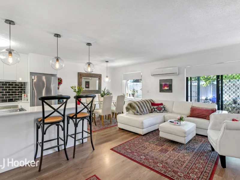 Fabulous Unit On Fullarton