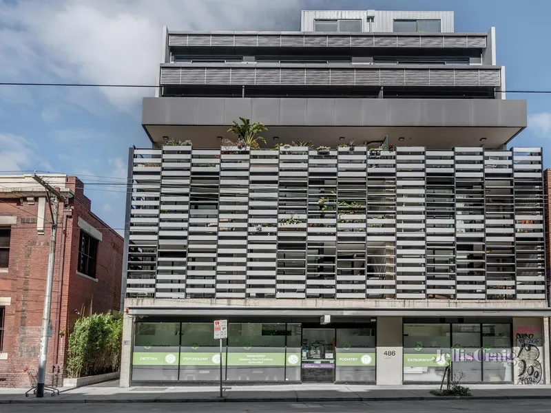 Contemporary style, spacious proportions, prime position