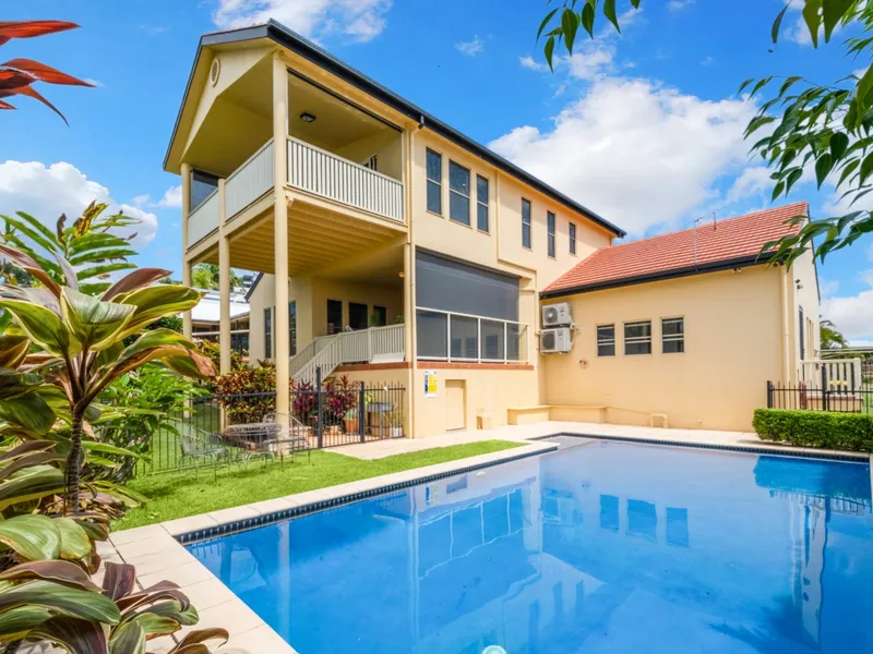 Ocean View Home in Lammermoor with Pool!