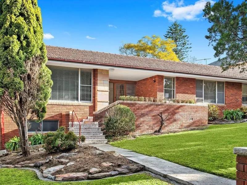 Spacious Family Home ...Convenient Leafy Locale