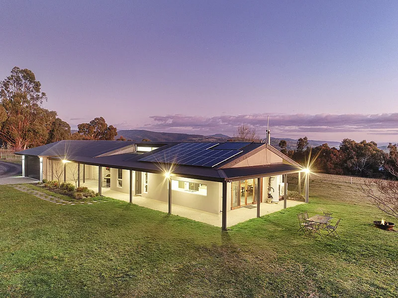 Lifestyle acreage with panoramic rural views