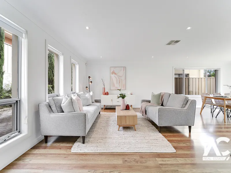 Price Guide $690,000-$730,000! LOCATION IS KEY!