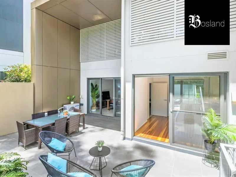Unique & Private townhouse with Park views