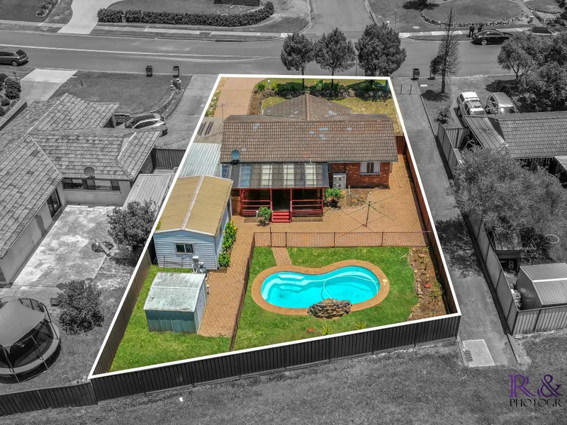 The Coolest Home in Town!!