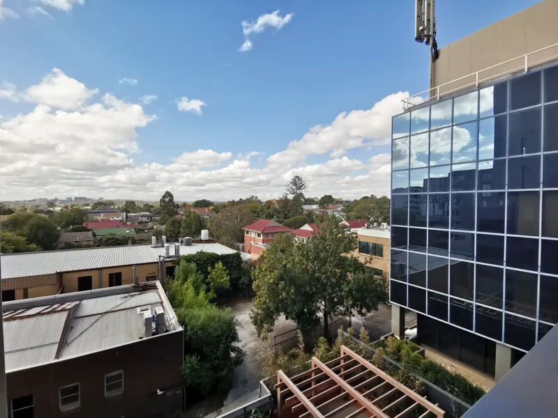 Brand New 2 Bedroom Apartment At The Heart of Box Hill