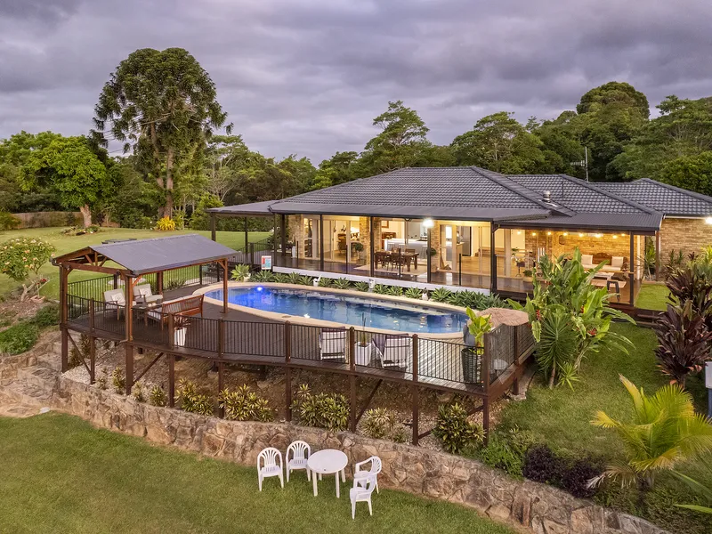 IMMACULATE HOME WITH VIEWS AND LARGE SHED
