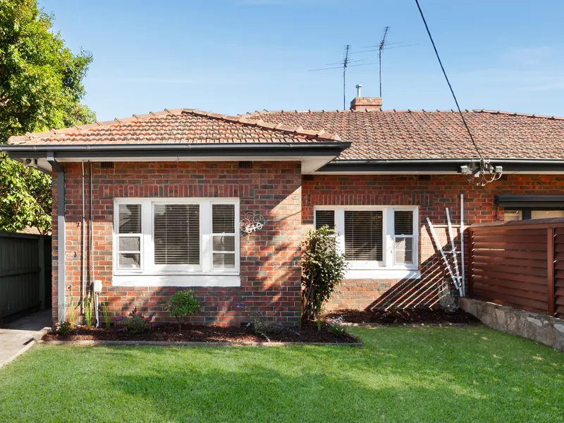 Perfectly Poised on Corner Block