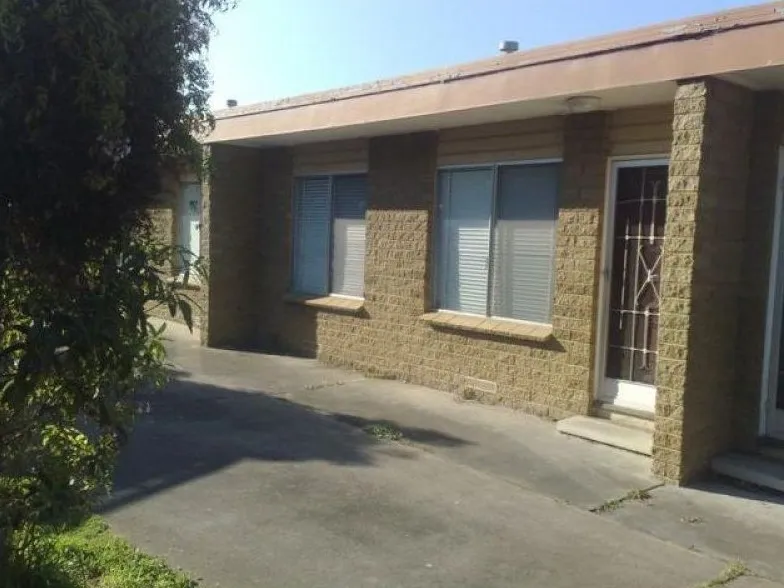 One Bedroom Unit in Fantastic Location