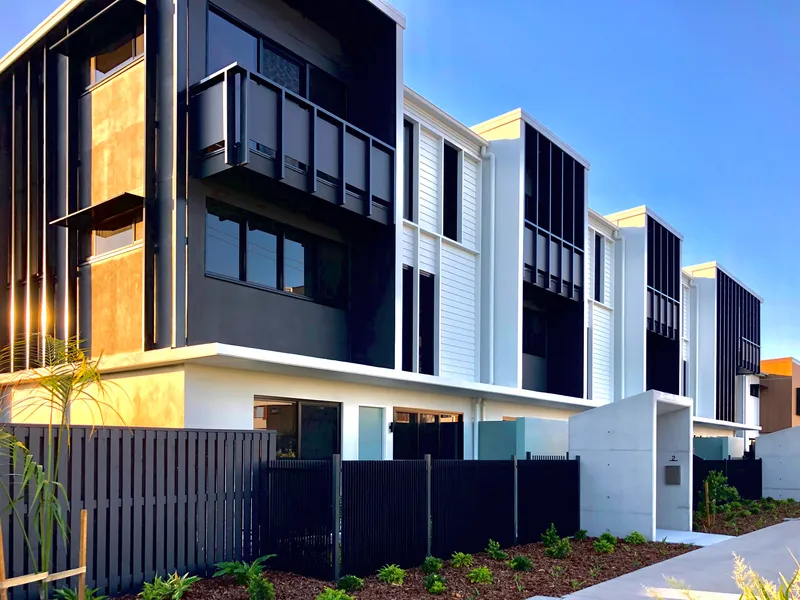 3 Bedroom & 4 Bedroom Townhomes, (2 available!!) a short stroll to SCUH