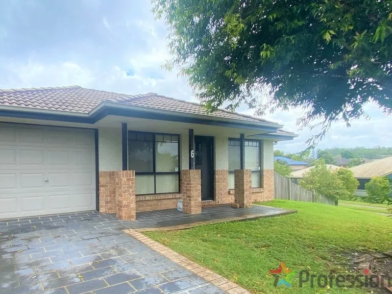 Cozy in Collingwood Park