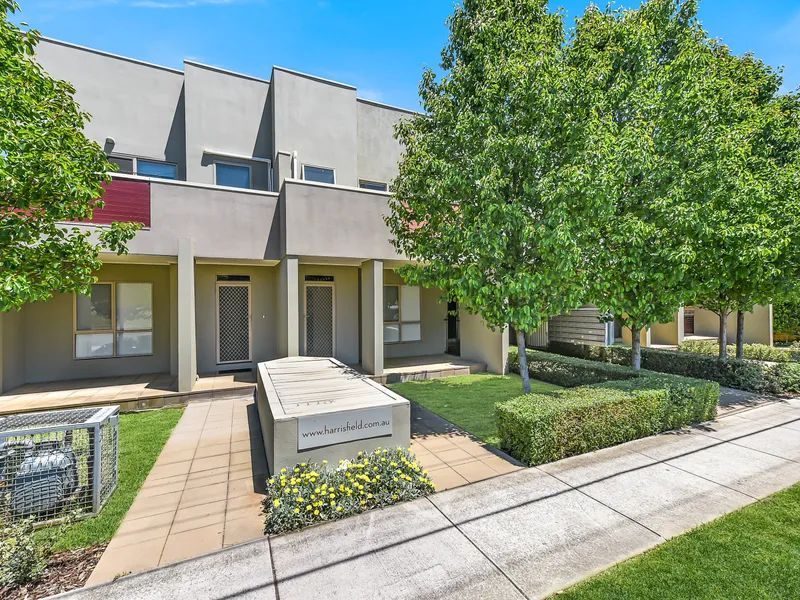 MODERN APARTMENT WITH EASY ACCESS AND WITHIN BLUE CHIP LOCATION