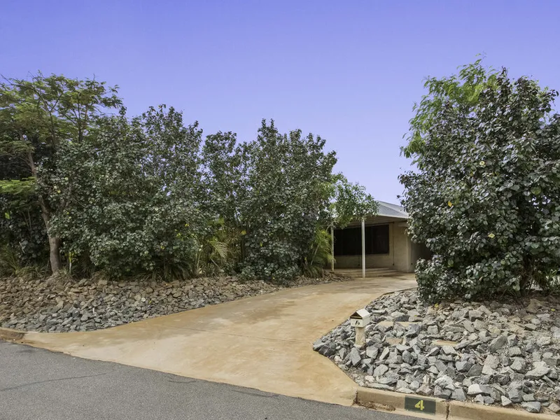 Family Home plus Shed & Granny Flat!