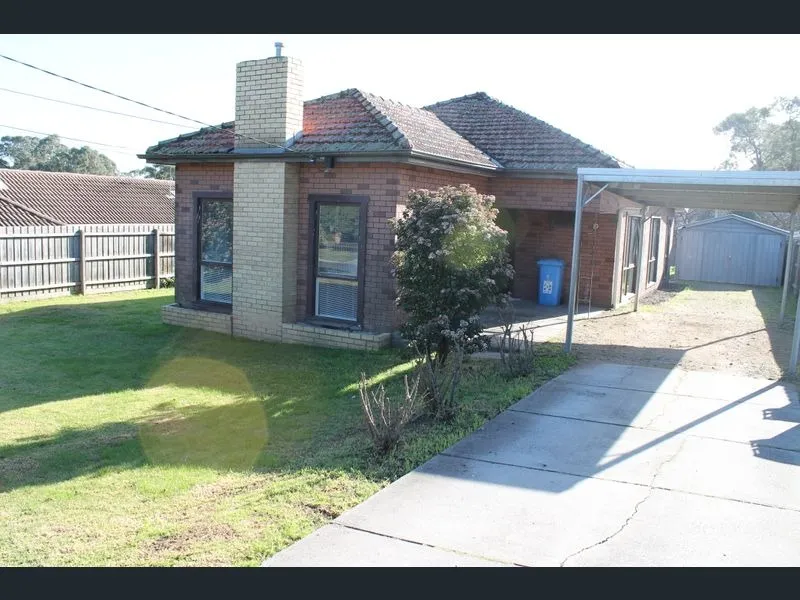 SPACIOUS HOUSE IN IDEAL LOCATION