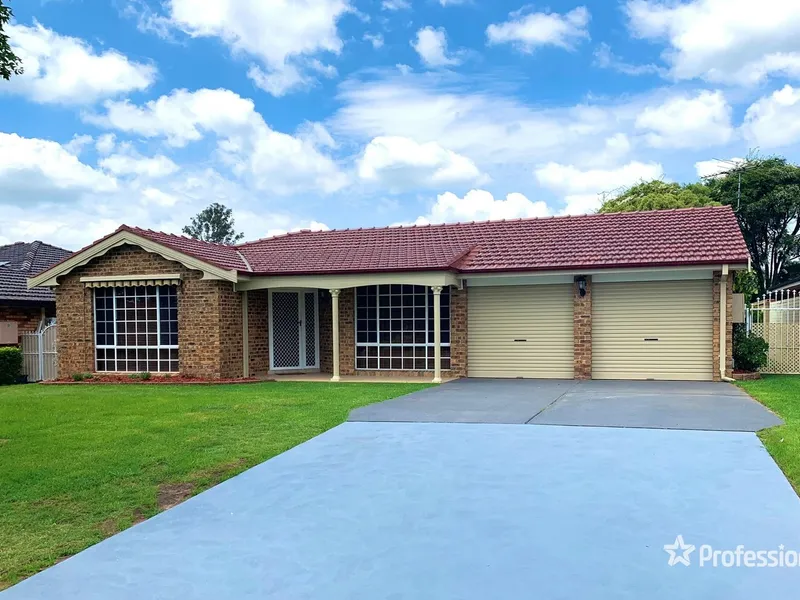 Large 5 bedroom family home located in quite Cul de sac location