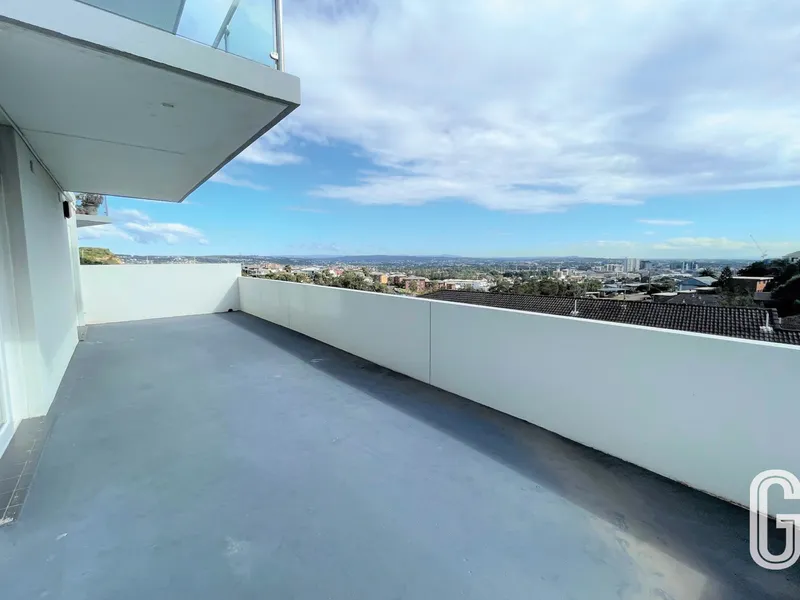 Modern Two Bedroom Unit Close To Beach