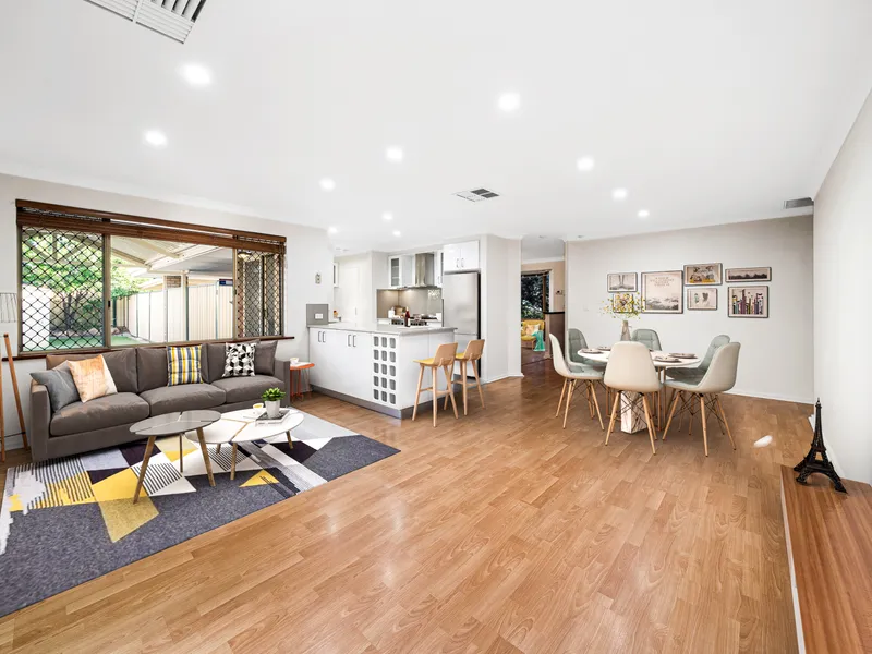 Immaculate Detached Single-level Villa 